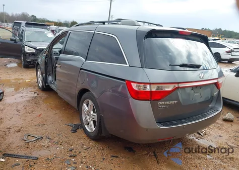 2012 Honda Odyssey Touring/Touring Elite z USA, uszkodzony, nr VIN 5FNRL5H94CB110750